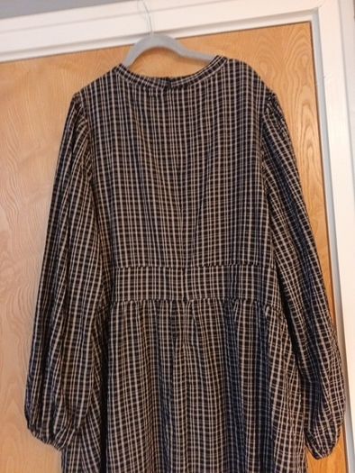 M&S  Dress.   S. 22 Tall.     B.N.W.T