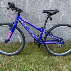 Carrera Saruna 24"