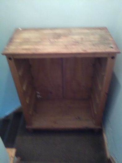 chest of drawers mirror Table