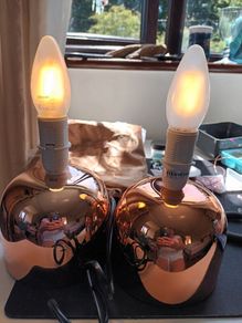 2 small coppery gold table lamp bases