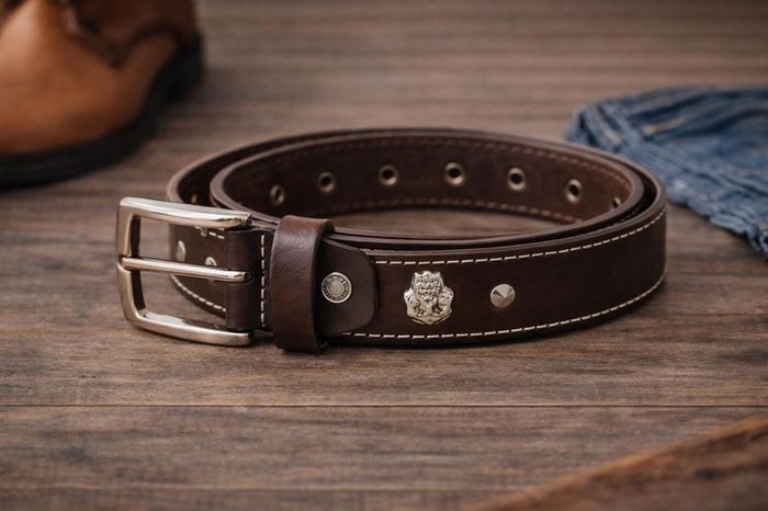 Unisex Brown Leather Stud Belt Vintage Studded Leather Belt with Silver Buckle for Men & Women