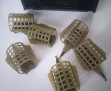 Benzar Feeder Basket W/claw