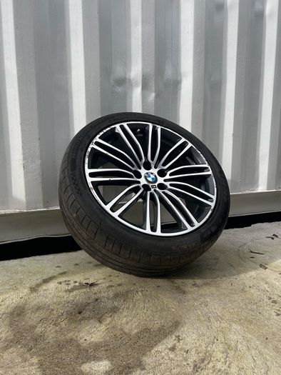 Genuine BMW Style 664M 19" Single Alloy Wheel