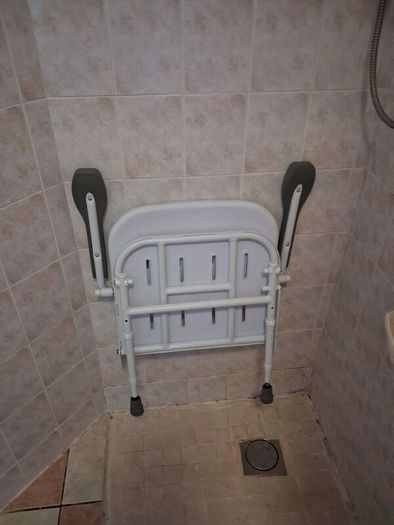 Shower seats