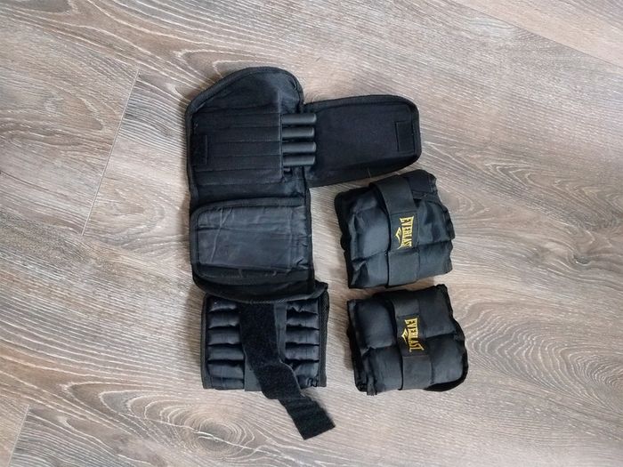 Ankle and wrist weights