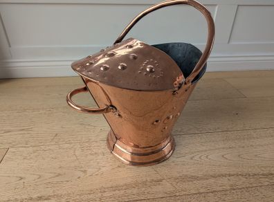 Antique Copper Coal Scuttle - Decorative Fireside Accessory