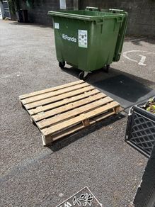 free wooden pallet