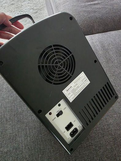 Mini fridge