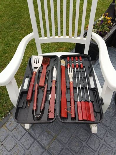 BBQ cooking set.