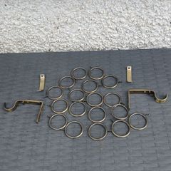 18 Curtain Rings & Holders