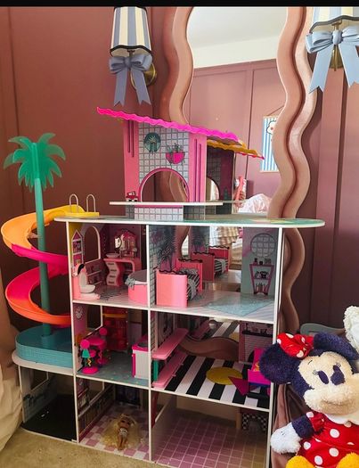 Lol dollhouse