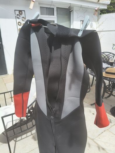 ladies wet suit
