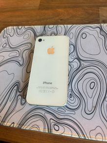 iPhone 4 - Collectors item, fully reset and functional just iCloud locked