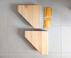 Pair of Floating Corner Shelves RPR 99 Euro