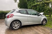2014 PEUGEOT 208 Active Silver &amp; White Breaking for Parts