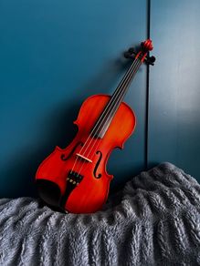 3/4 violin with bow & case