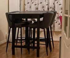 Dining Table and Chairs (high)