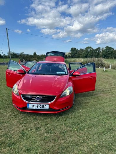 141 Volvo V40 Dba-mb4164t