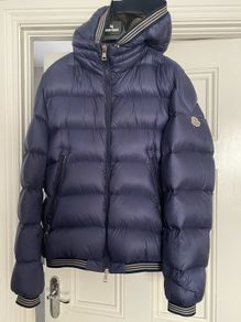 Moncler jacket (Authentic) Size medium