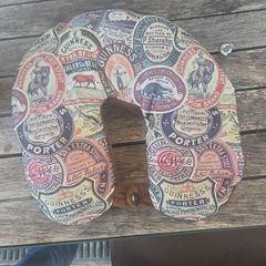 GUINESS Travel pillow