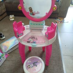 Dressing table