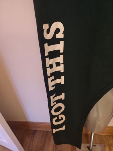 BNWT green Atmosphere leggings size UK18 EU46 Postage included