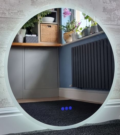 LED Bathroom Mirror Bluetooth Speakers Demister Antifog 80cm Ensuite Vanity Makeup Cosmetic