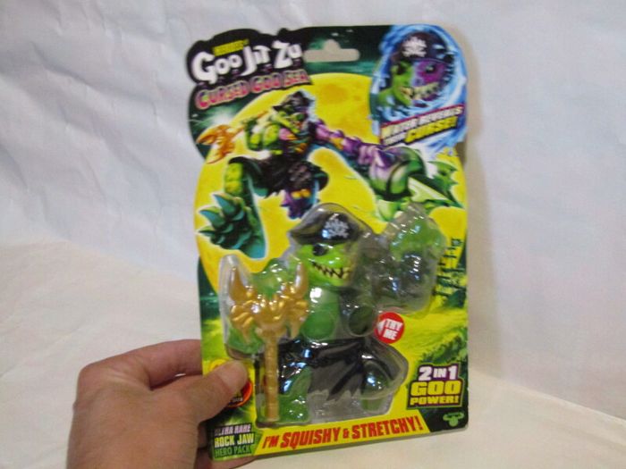 Heroes of Goo Jit Zu Cursed Goo Sea Rock Jaw Ultra Rare Figure Brand New Sealed Rare Hard To Find