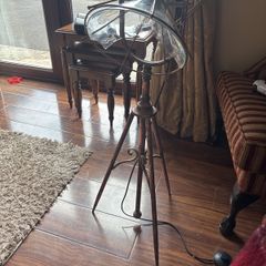 tripod lamp