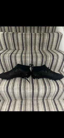 football boots uk9.5