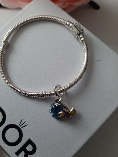 New genuine pandora Disney Dory charm