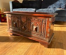 Antique style chest
