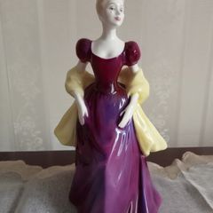 Royal Doulton figurine  "Loretta"