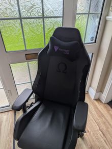 Secretlab Omega Gaming Chair