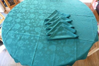 Table cloth & serviettes