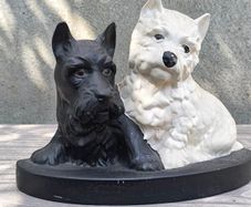 Vintage Brentleigh Ware "Black & White" Whisky Advertising Figure