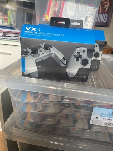 VX4 Premium wired controllerFor PS4 /PS4 slim/PS4 pro
