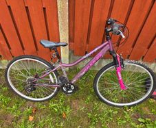 Girls bike