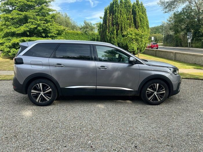 Peugeot 5008 (New engine just fitted)