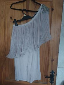 Lipsy one shoulder top (free post)