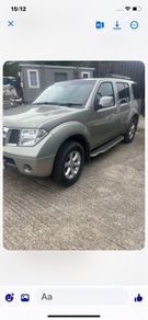 Nissan pathfinder jeep 7 seater 6 speed