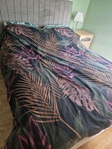 king size bed