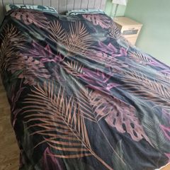 king size bed