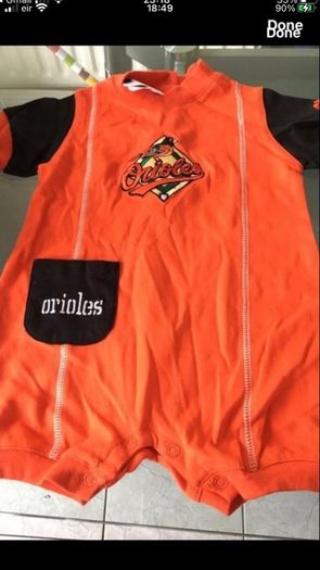 Boys suit never worn 12 mths