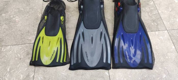 Typhoon T-Jet Fins size adjustable (3 available)