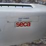 "SECA medical mechanical beam scale / doctor's surgery weighing scales Image 4