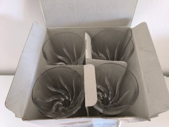 Wedgwood Elegance 24% Lead Crystal Red Wine Glasses Set of 4  Boxed