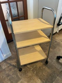 shelving unit on wheels