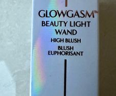 Charlotte Tilbury GLOWGASM Bluch