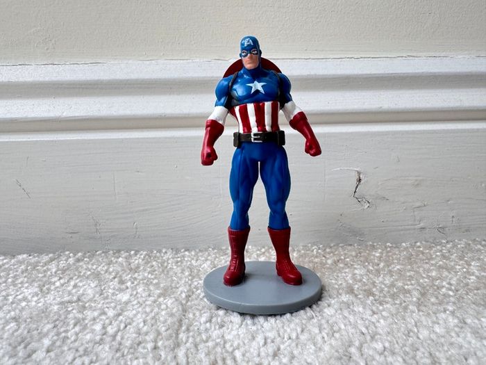 Captain America approx. 9 cm. Disney Super Hero Figure Marvel Cake Topper Used Please see photos
